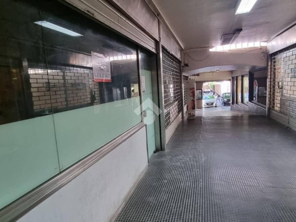 negozio in vendita ad Alghero in zona Centro Storico