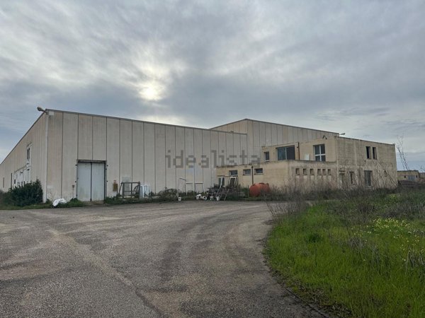 capannone in vendita ad Alghero