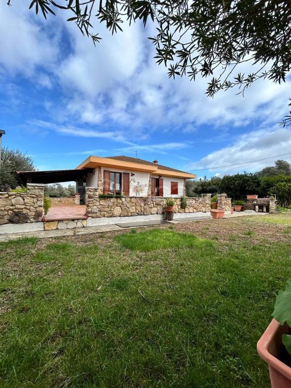 casa indipendente in vendita ad Alghero