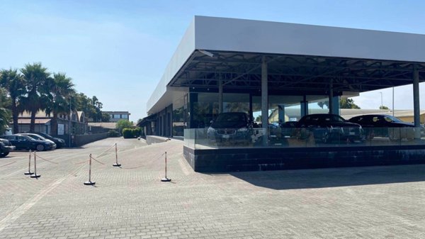 negozio in vendita ad Alghero in zona Fertilia