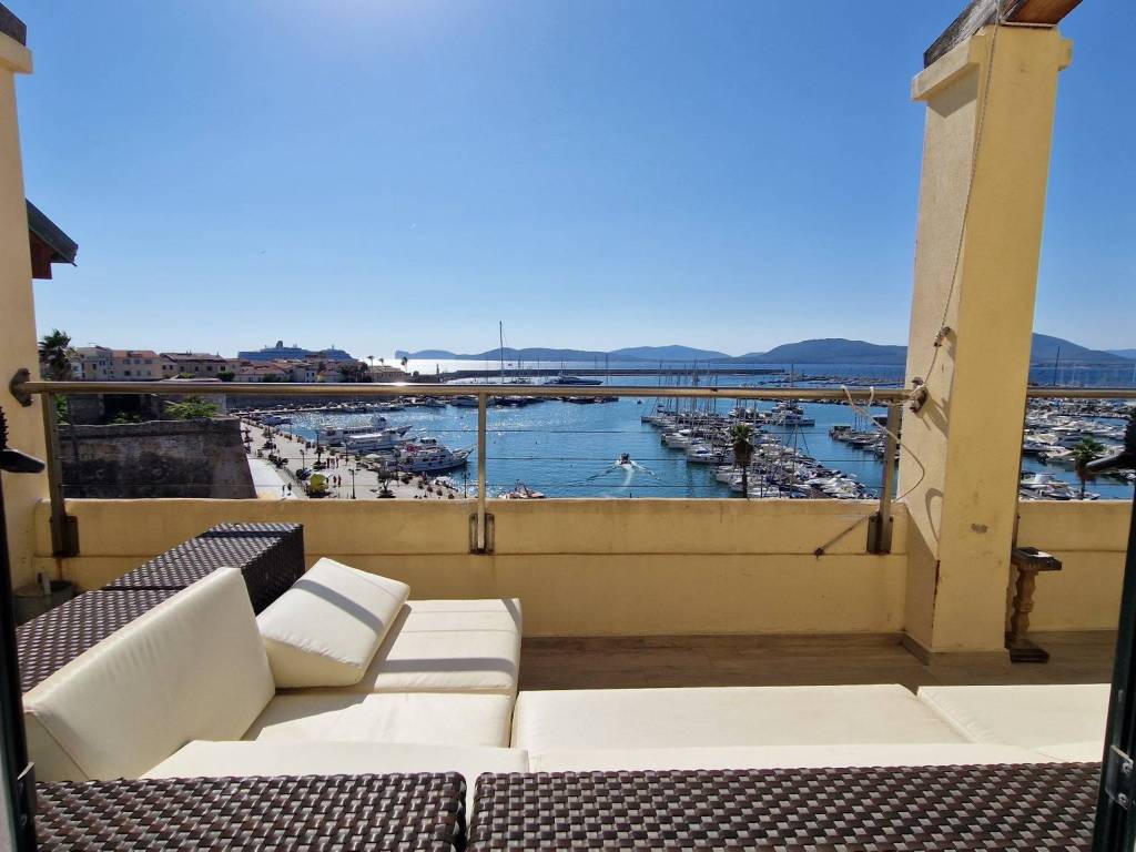 appartamento in vendita ad Alghero in zona Pivarada