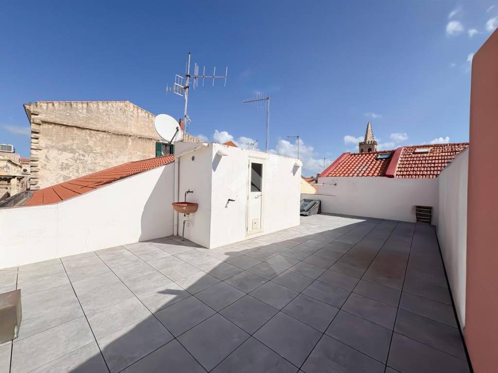 appartamento in vendita ad Alghero in zona Centro Storico
