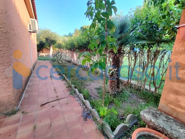 casa indipendente in vendita ad Alghero in zona Carrabuffas