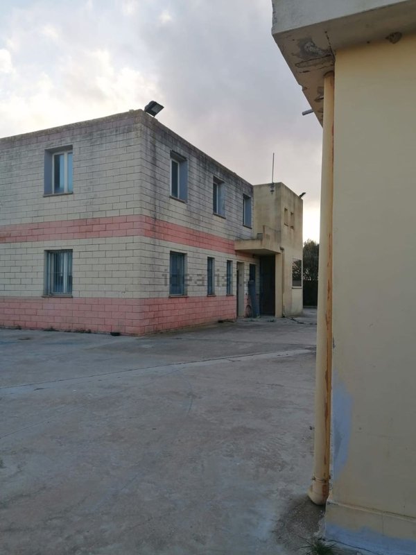 negozio in vendita ad Alghero