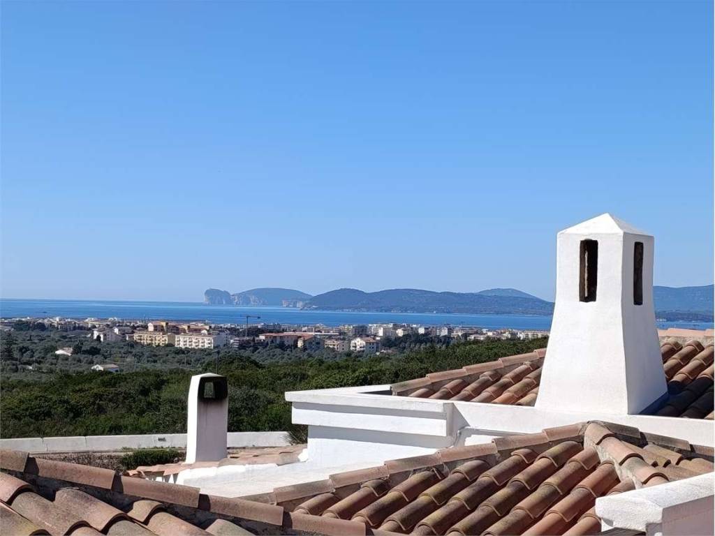 casa indipendente in vendita ad Alghero in zona Pivarada