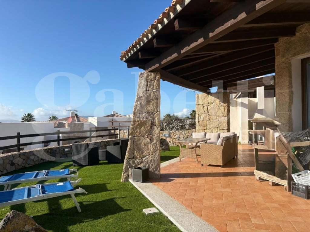 casa indipendente in vendita ad Alghero in zona Carrabuffas