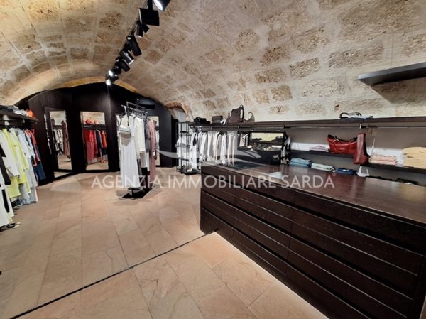 negozio in vendita ad Alghero in zona Centro Storico