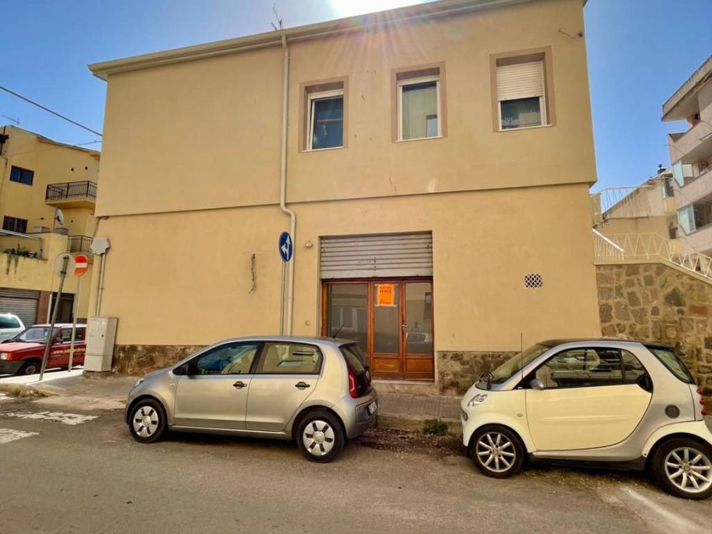 negozio in vendita ad Alghero in zona Sant'Agostino