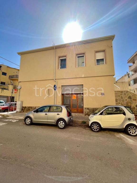 negozio in vendita ad Alghero