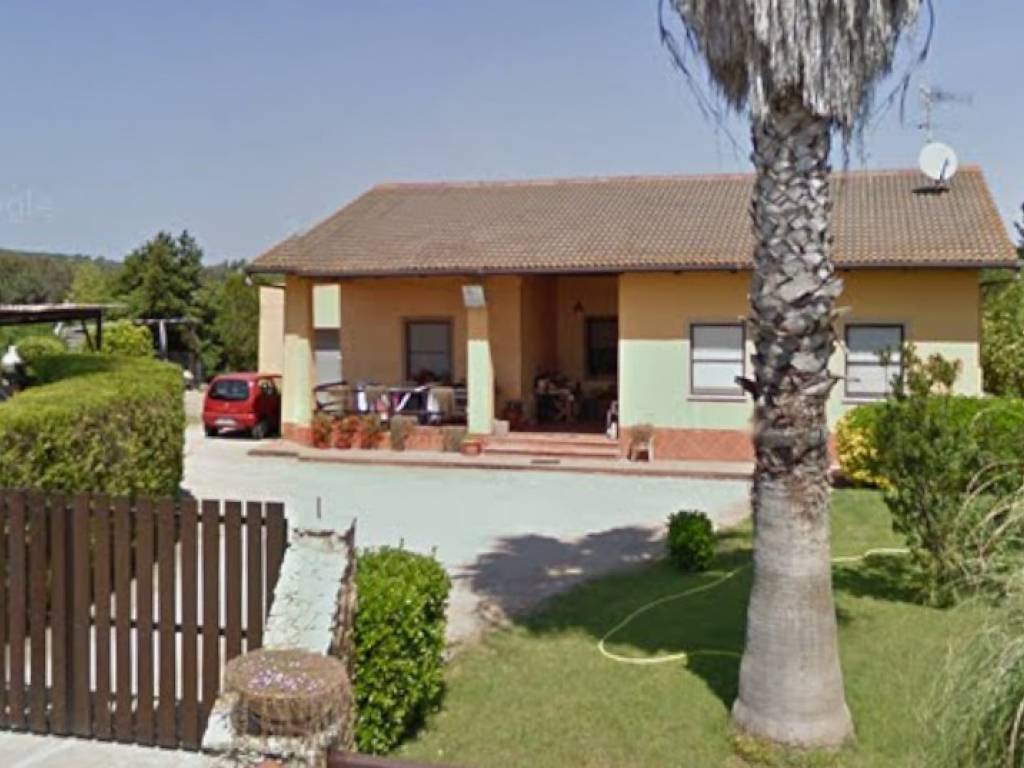 casa indipendente in vendita ad Alghero in zona Fertilia
