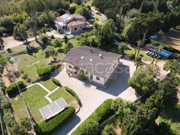 casa indipendente in vendita ad Alghero in zona Fertilia