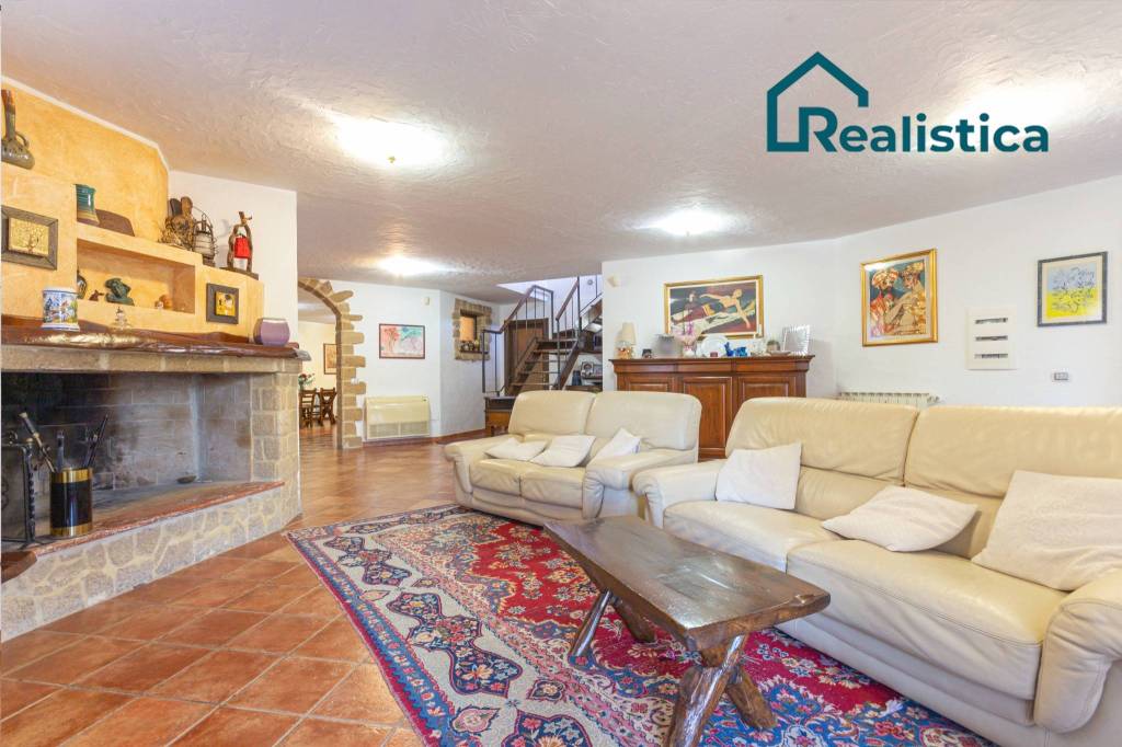 casa indipendente in vendita ad Alghero in zona Pivarada