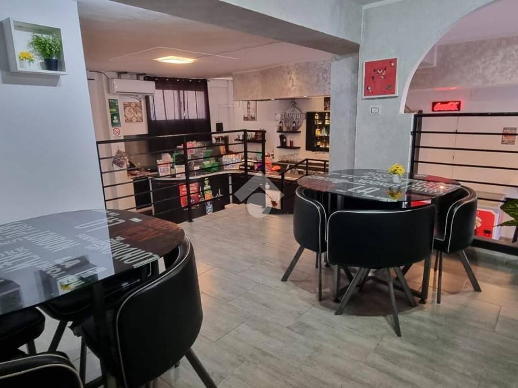 negozio in vendita ad Alghero in zona Centro Storico
