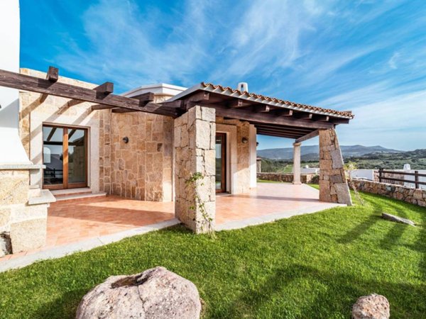 casa indipendente in vendita ad Alghero in zona Carrabuffas