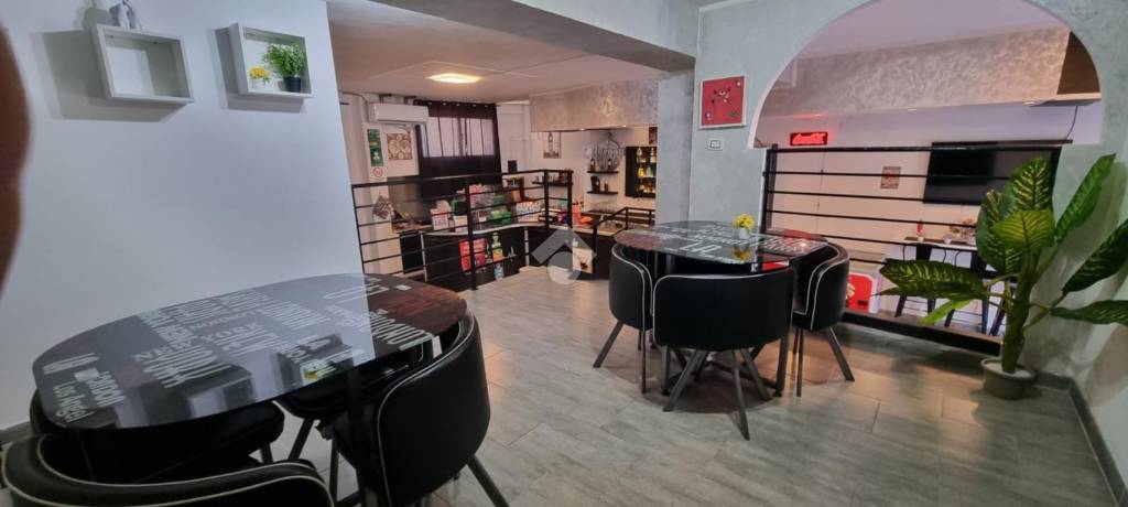 negozio in vendita ad Alghero in zona Centro Storico