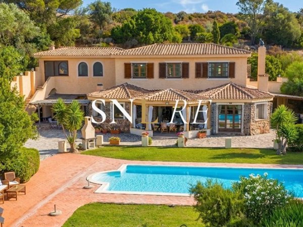 casa indipendente in vendita ad Alghero in zona Pivarada
