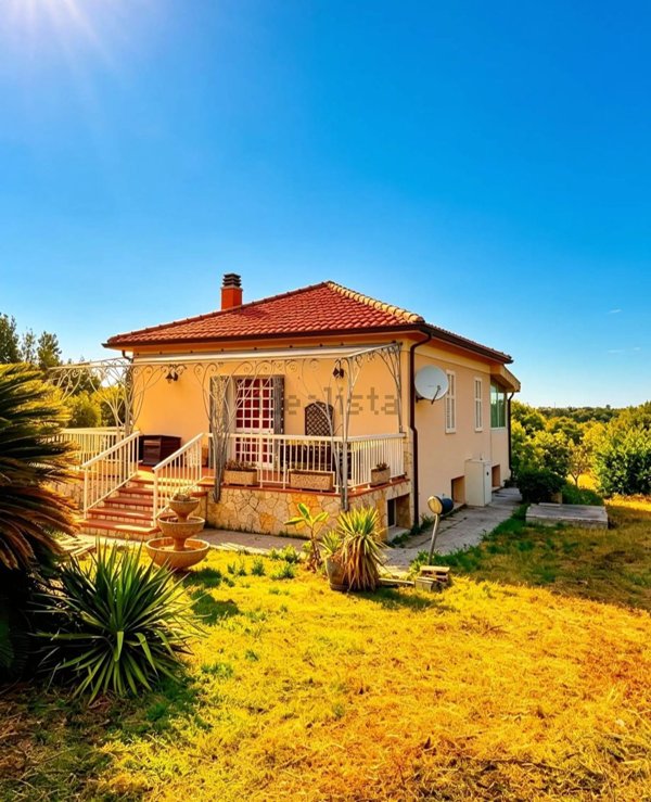 casa indipendente in vendita ad Alghero