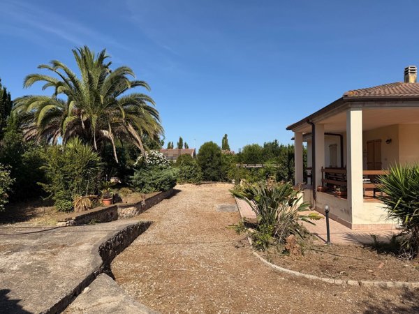 casa indipendente in vendita ad Alghero