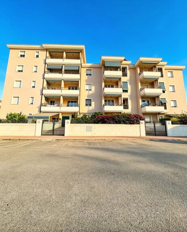 appartamento in vendita ad Alghero in zona Carrabuffas