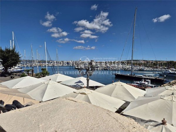 appartamento in vendita ad Alghero in zona Centro Storico