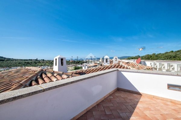 appartamento in vendita ad Alghero in zona Carrabuffas