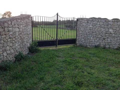 terreno in vendita ad Alghero in zona Carrabuffas