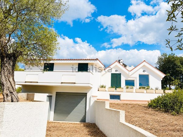 casa indipendente in vendita ad Alghero in zona Carrabuffas