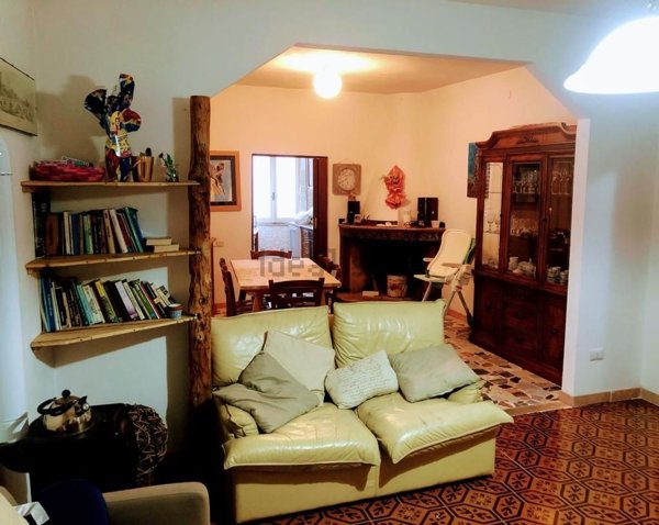 casa indipendente in vendita ad Anela