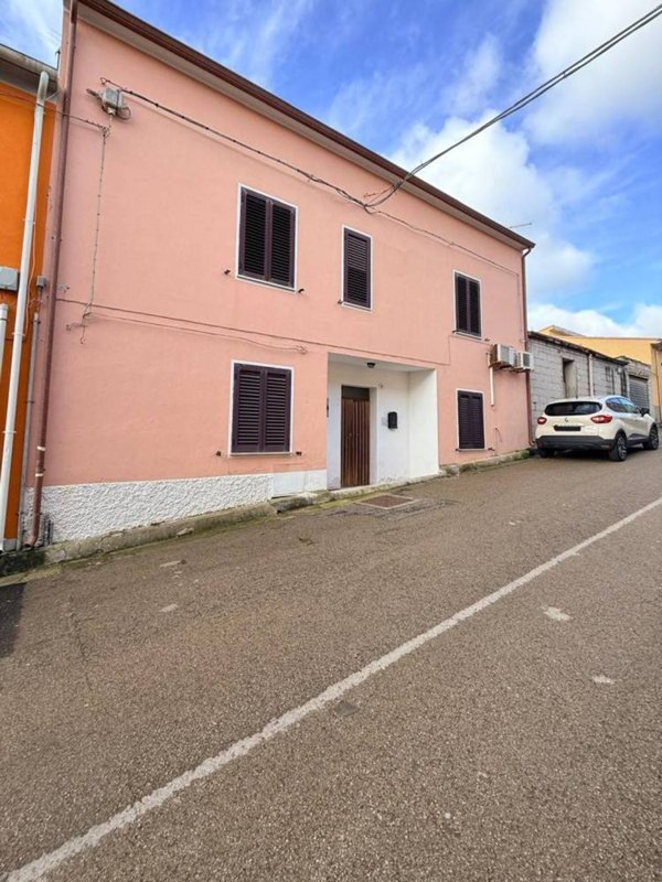 appartamento in vendita ad Anela
