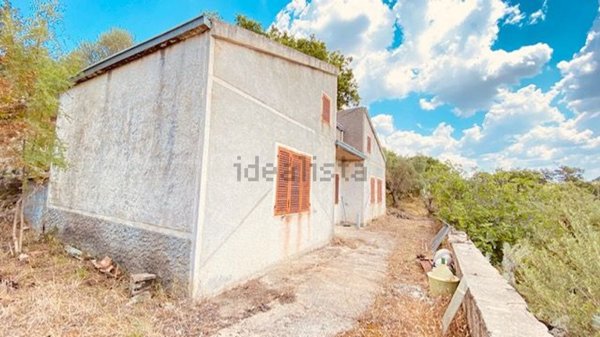 casa indipendente in vendita ad Anela