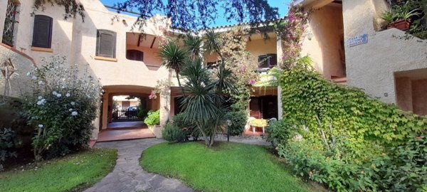 appartamento in vendita ad Arzachena in zona Cannigione
