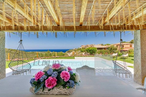 casa indipendente in vendita ad Arzachena in zona Porto Cervo