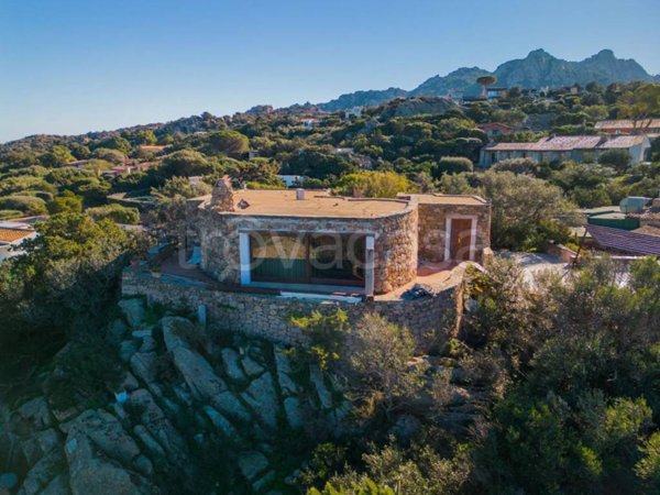 casa indipendente in vendita ad Arzachena in zona Porto Cervo