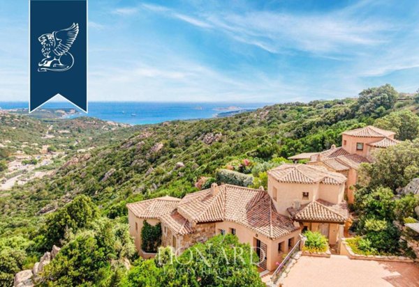 casa indipendente in vendita ad Arzachena in zona Porto Cervo