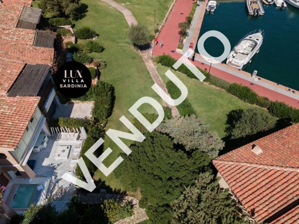 appartamento in vendita ad Arzachena in zona Porto Cervo