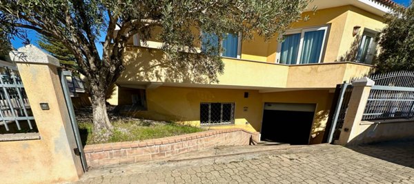 casa indipendente in vendita ad Arzachena