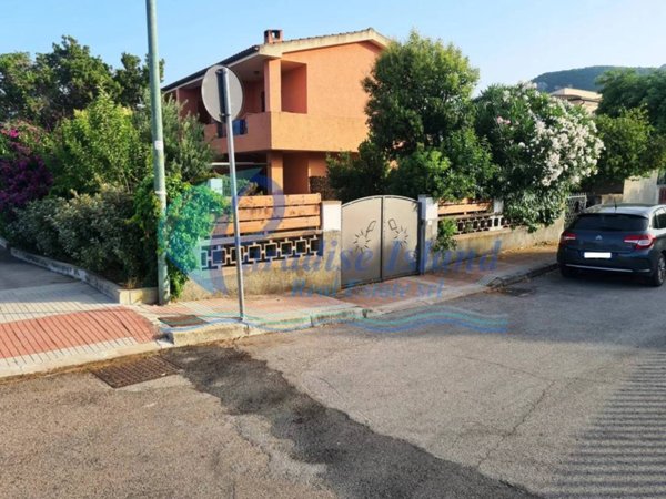 appartamento in vendita ad Arzachena