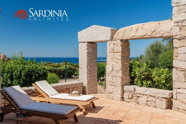casa indipendente in vendita ad Arzachena in zona Porto Cervo