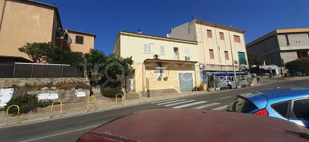 appartamento in vendita ad Arzachena
