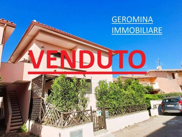 appartamento in vendita ad Arzachena in zona Cannigione