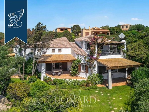 casa indipendente in vendita ad Arzachena in zona Porto Cervo