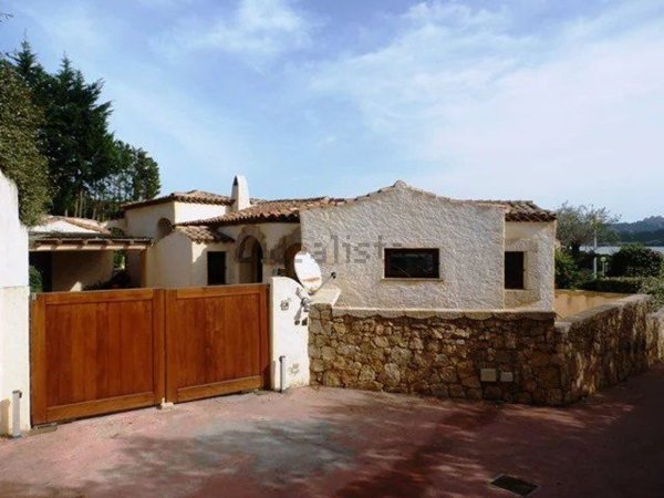 casa indipendente in vendita ad Arzachena