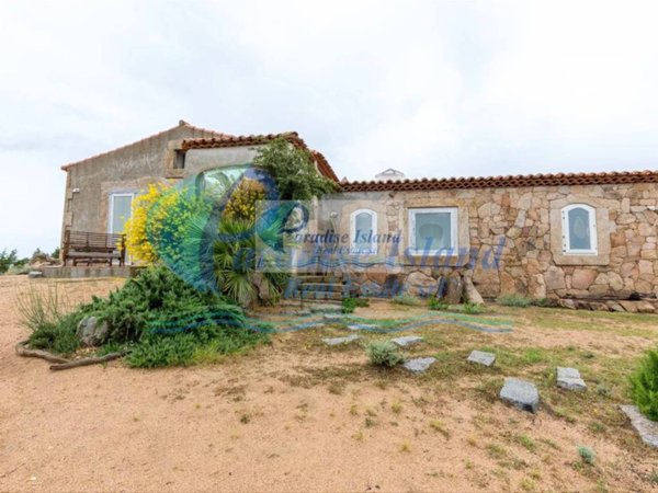 casa indipendente in vendita ad Arzachena