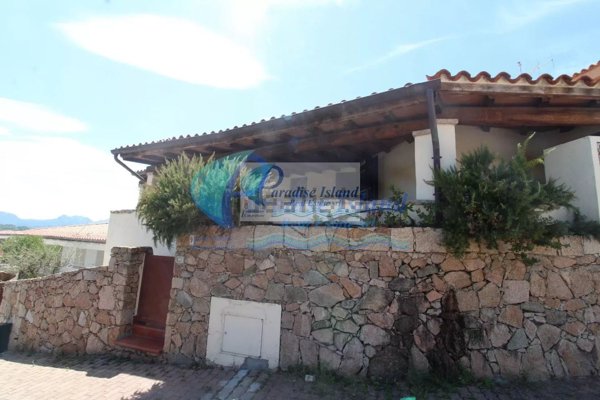 pentavano in vendita ad Arzachena in zona Cannigione