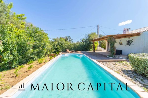 casa indipendente in vendita ad Arzachena in zona Porto Cervo