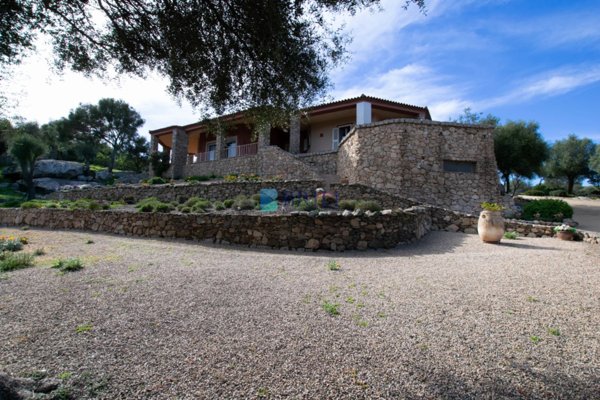 casa indipendente in vendita ad Arzachena