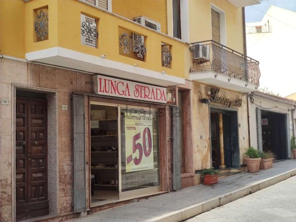 negozio in vendita ad Arzachena