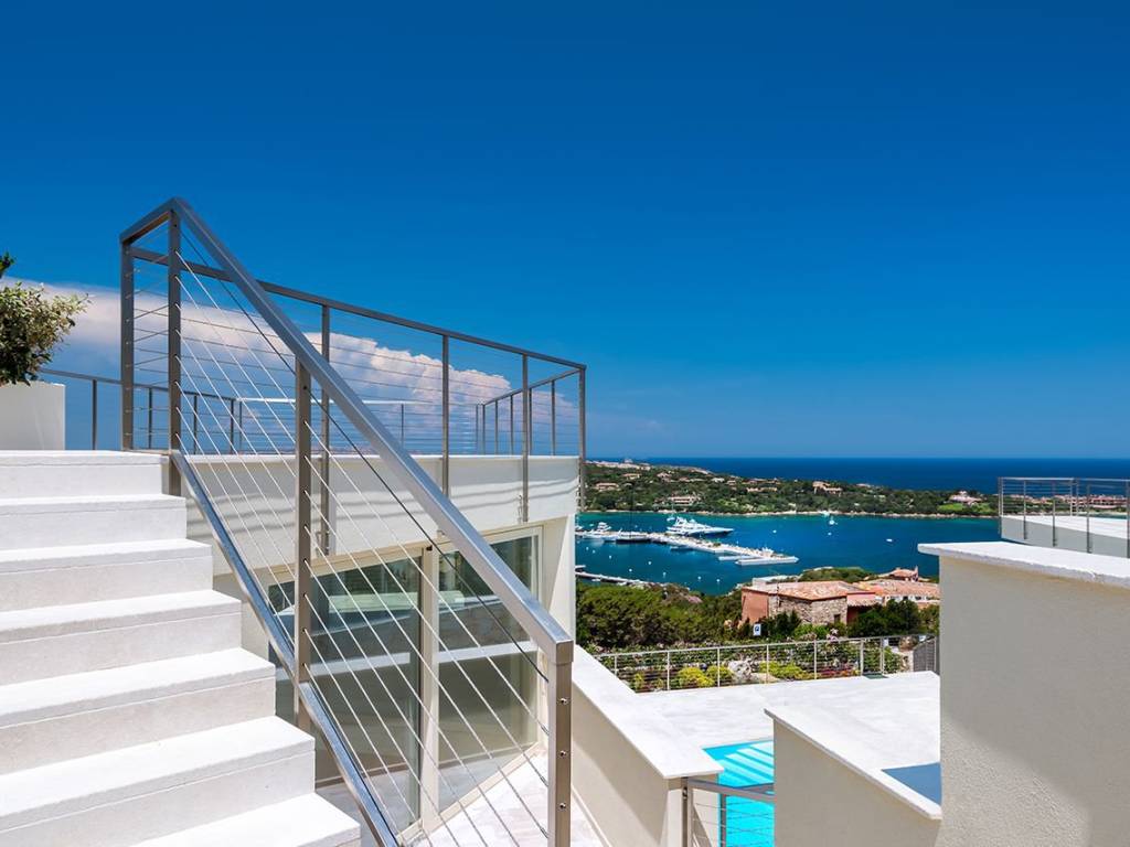 appartamento in vendita ad Arzachena in zona Porto Cervo