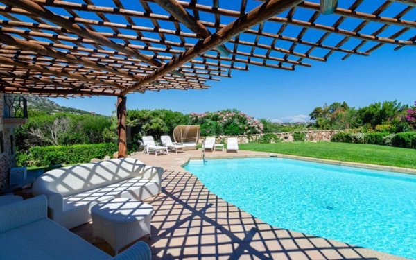 casa indipendente in vendita ad Arzachena