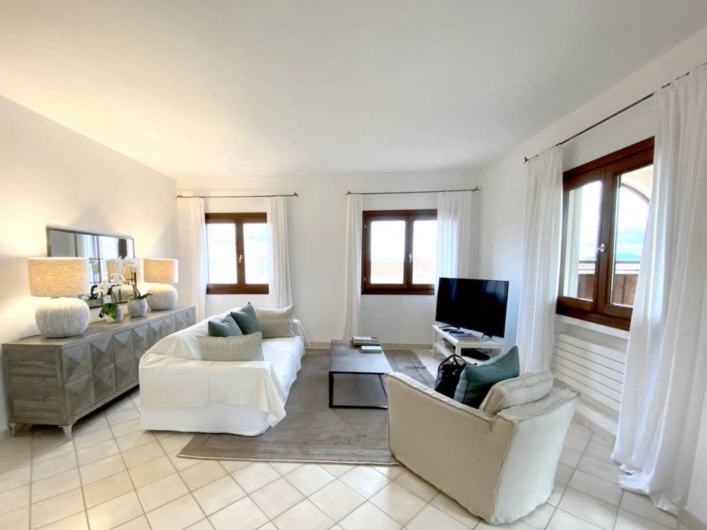 appartamento in vendita ad Arzachena in zona Porto Cervo